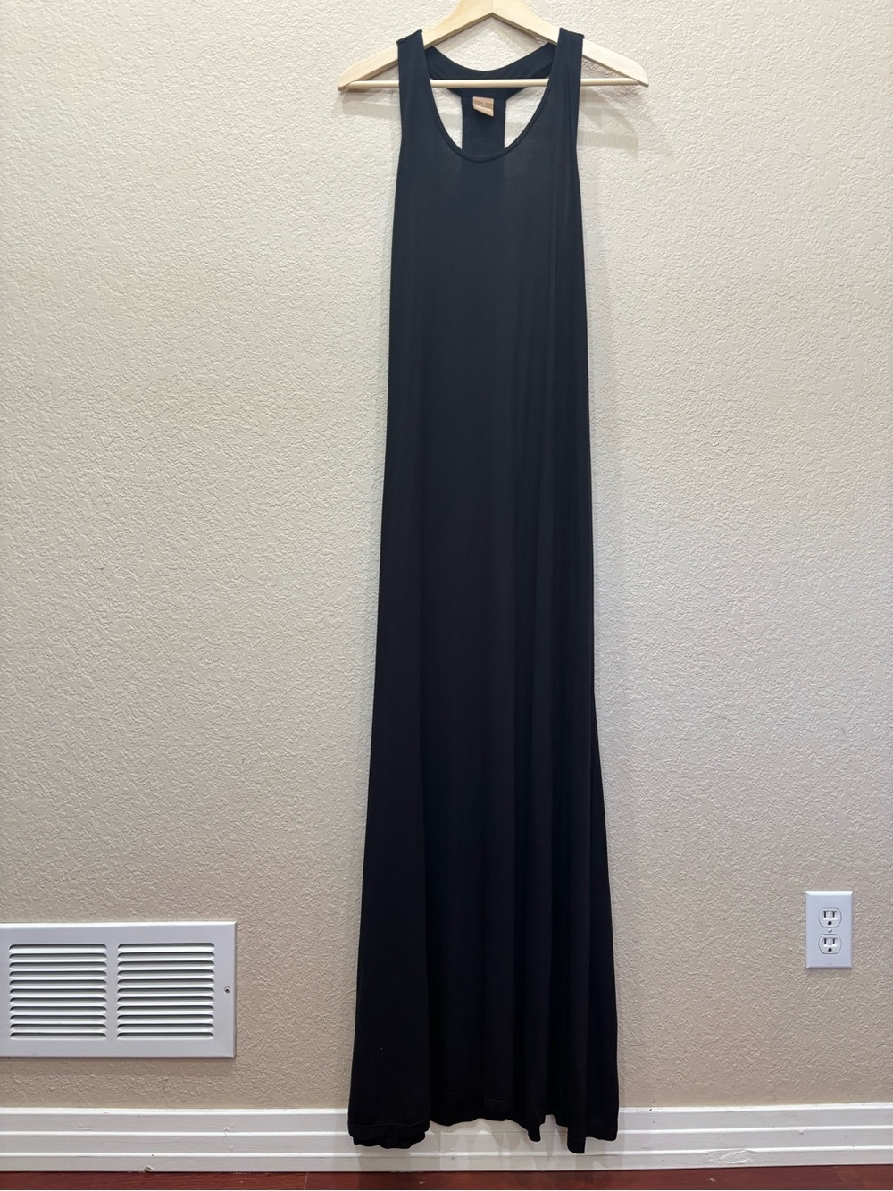 Sleeveless Black Maxi Dress with Beaded Back Detail - Picture 2 of 11